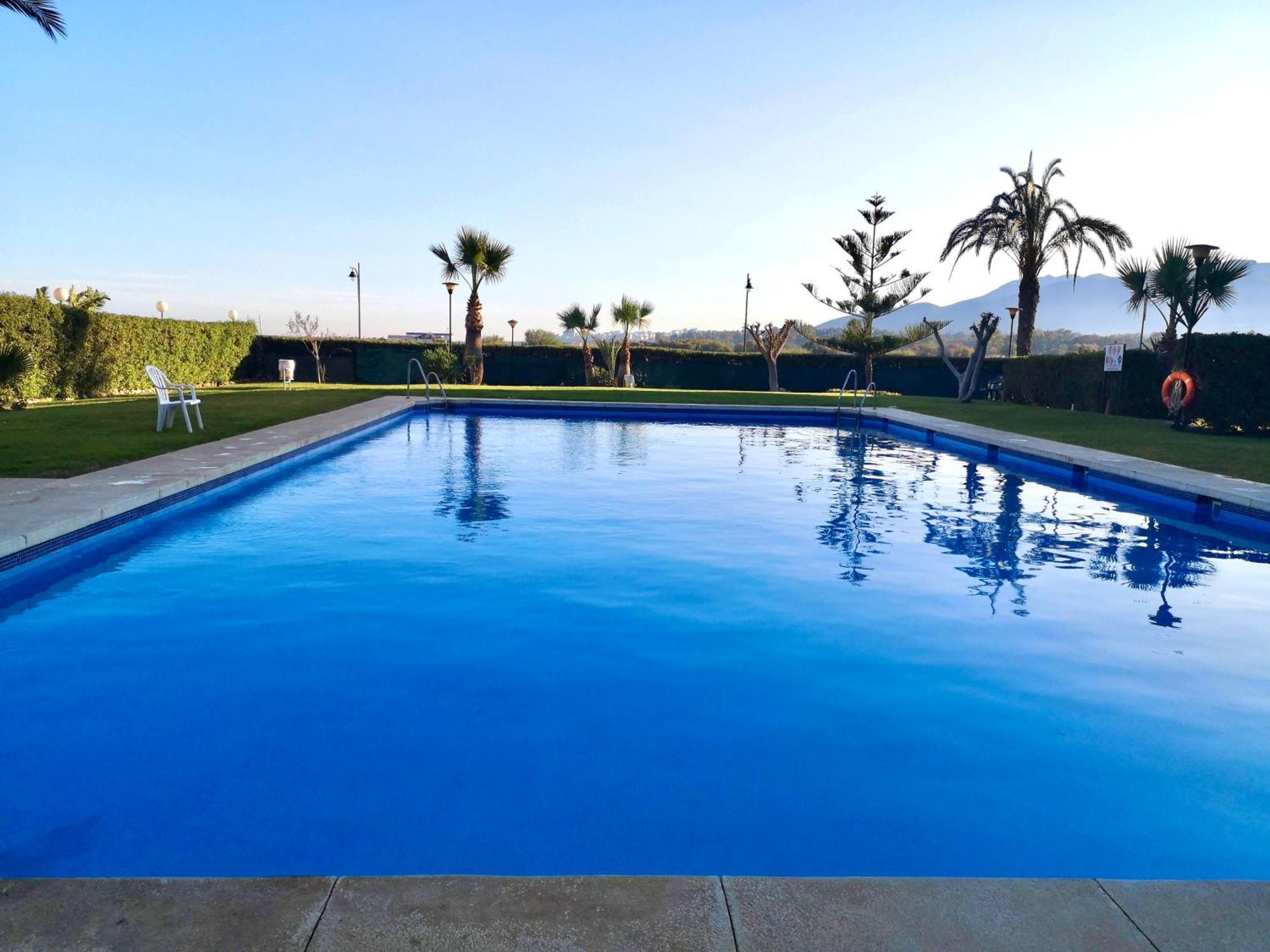 Espectacular Apartamento Junto Al Mar, Con Piscina En Málaga Dış mekan fotoğraf